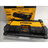Радіо DEWALT DWST08810 Tough System