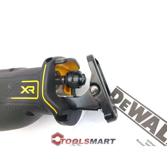 Акумуляторна безщіткова сабельна пила DEWALT DCS382B 20V MAX