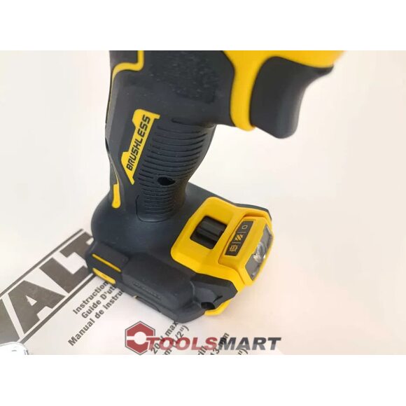 Акумуляторний безщітковий шуруповерт DEWALT DCD805B 20V