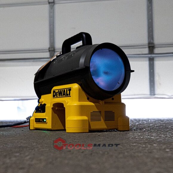 Тепловая пушка газовая аккумуляторная DEWALT F340654 20V MAX