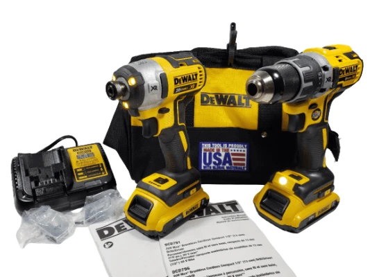 Набор инструментов аккумуляторных DEWALT DCK283D2 2Ah 20V MAX XR Combo Kit