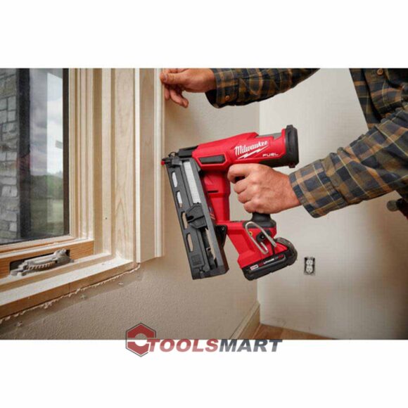 Акумуляторний фінішний  нейлер Milwaukee 2841-21CT M18 FUEL