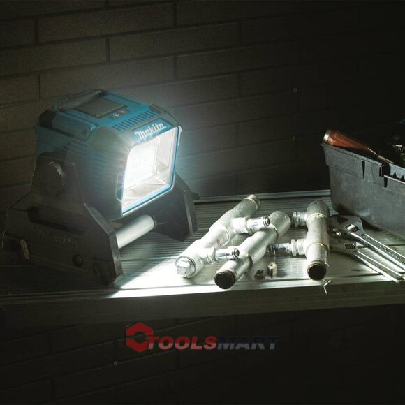 Акумуляторний ліхтар Makita DML805 18V LXT