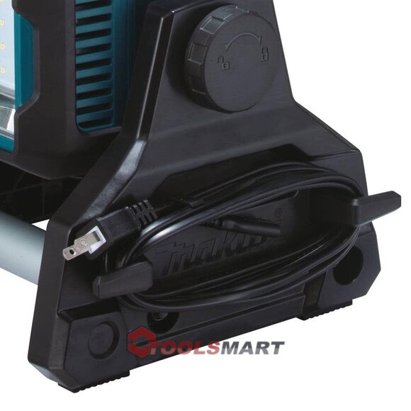 Акумуляторний ліхтар Makita DML805 18V LXT
