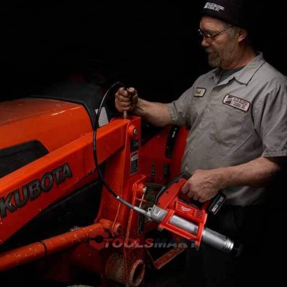 Акумуляторный шприц для змащення Milwaukee M12 GG (2446-20)