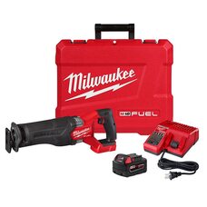 Акумуляторна сабельна пила Milwaukee  2821-21 M18 FUEL SAWZALL