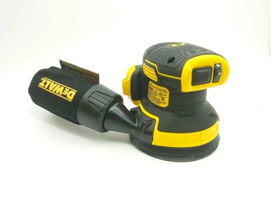 Аккумуляторная эксцентриковая шлифмашина DEWALT DCW210B 20V MAX Brushless 125 мм