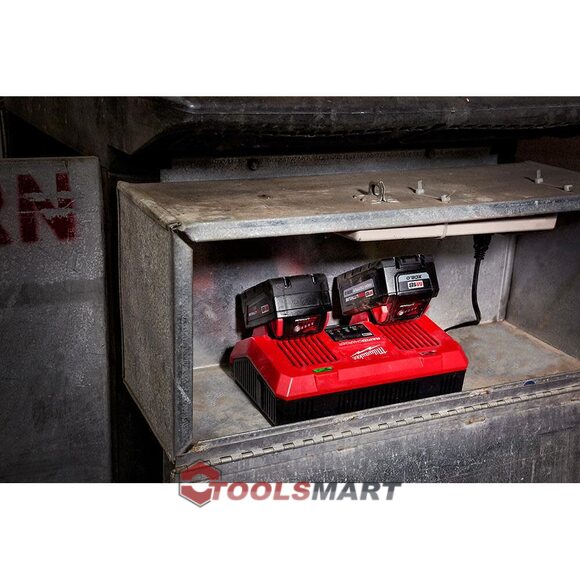 Зарядний пристрій MILWAUKEE M18 DFC (48-59-1802) DUAL RAPID 6A на два порти 220В